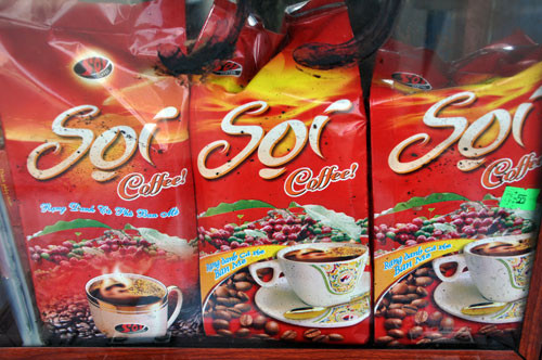 Nhãn hiệu “cà phê” Sọi của cơ sở Thông Phát. Ảnh: Thanh Tùng(Thanh Niên). Nhãn hiệu “cà phê” Sọi của cơ sở Thông Phát. Ảnh: Thanh Tùng(Thanh Niên)