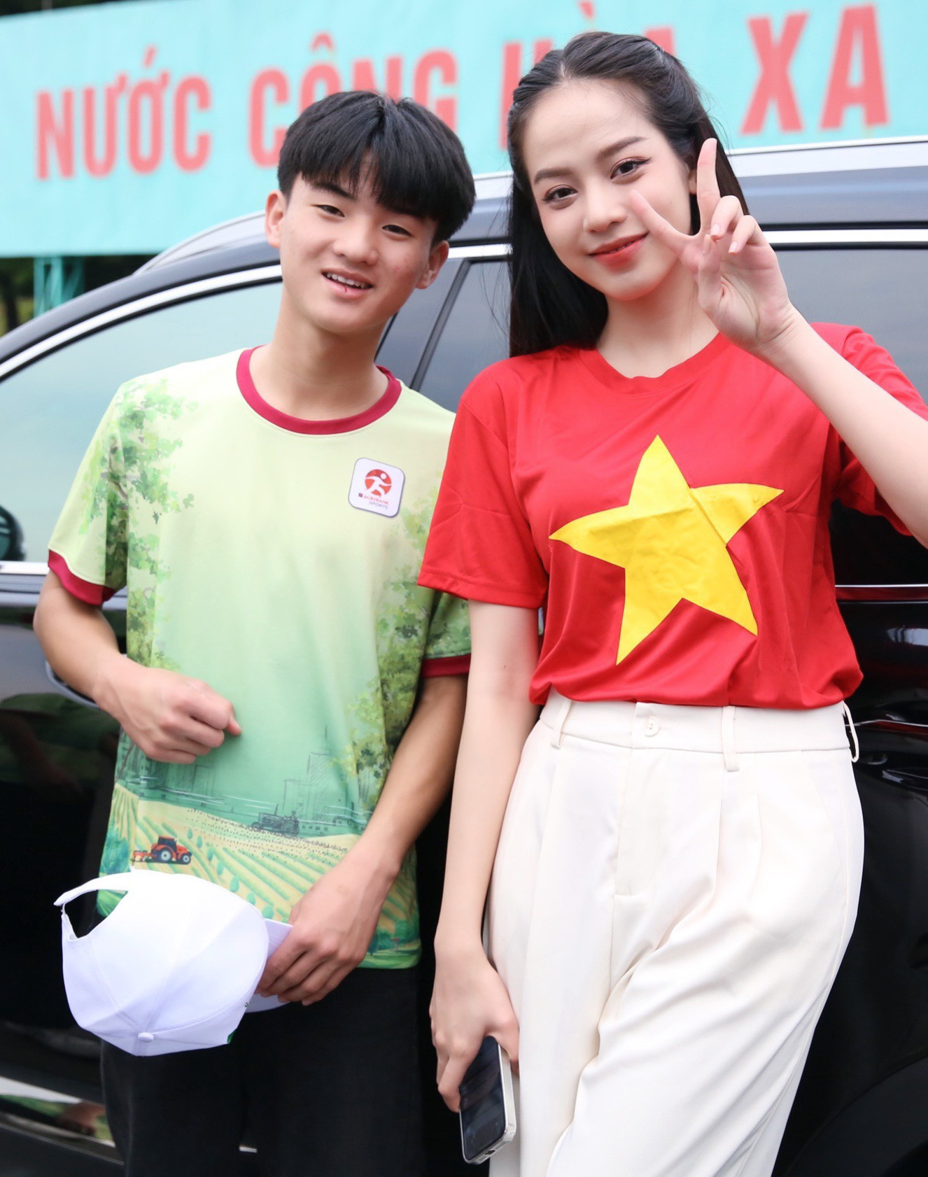 Với sự góp mặt của mình, các người đẹp hy vọng sẽ lan toả tinh thần thể thao tới giới trẻ.