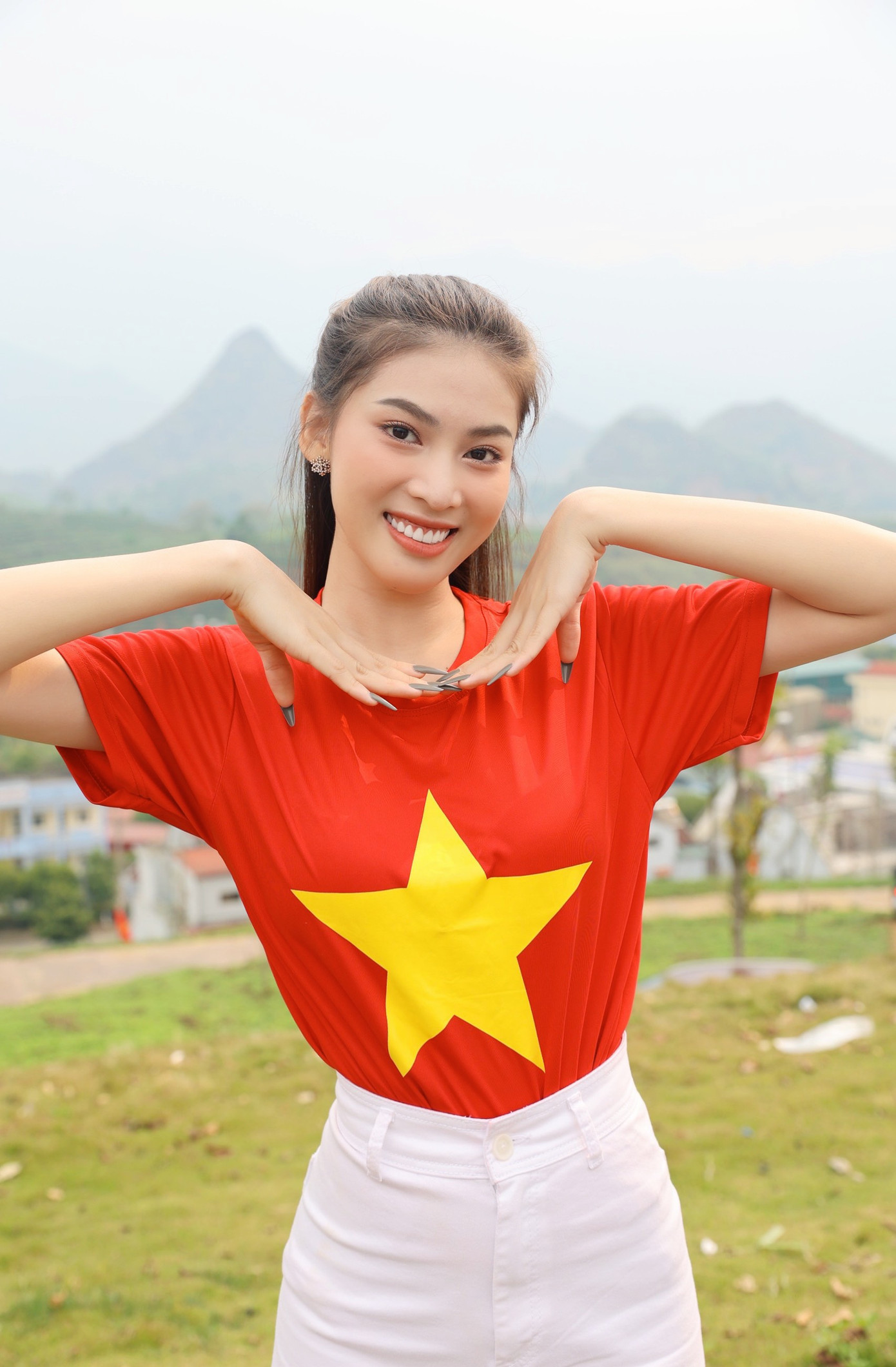 Á hậu Ngọc Thảo chia sẻ cảm xúc háo hức khi được tham dự một sự kiện ý nghĩa như Tiền Phong Marathon.