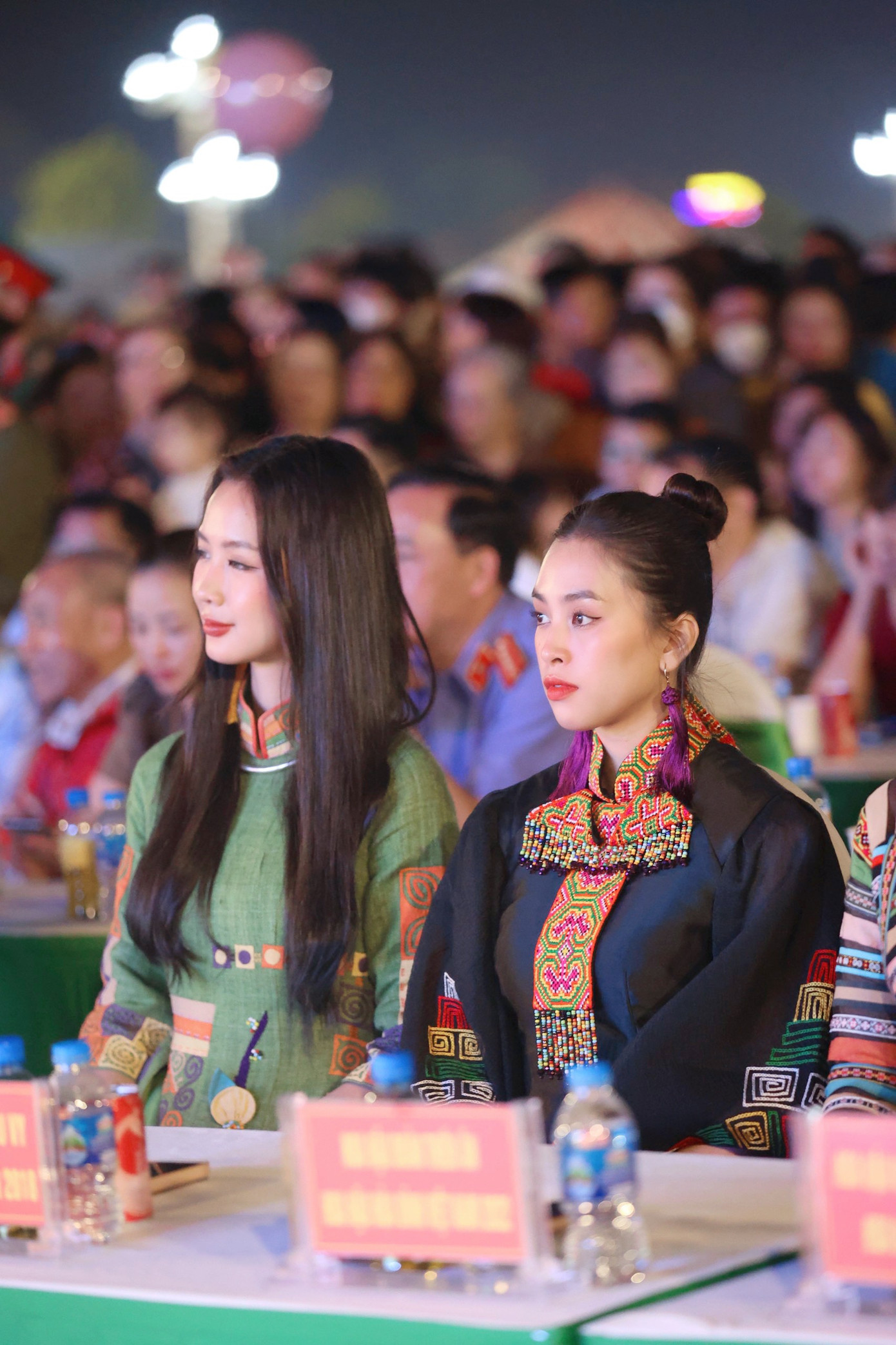 Trong chương trình giao lưu, các hoa hậu, á hậu sẽ trình diễn những trang phục văn hoá dân tộc đặc sắc.