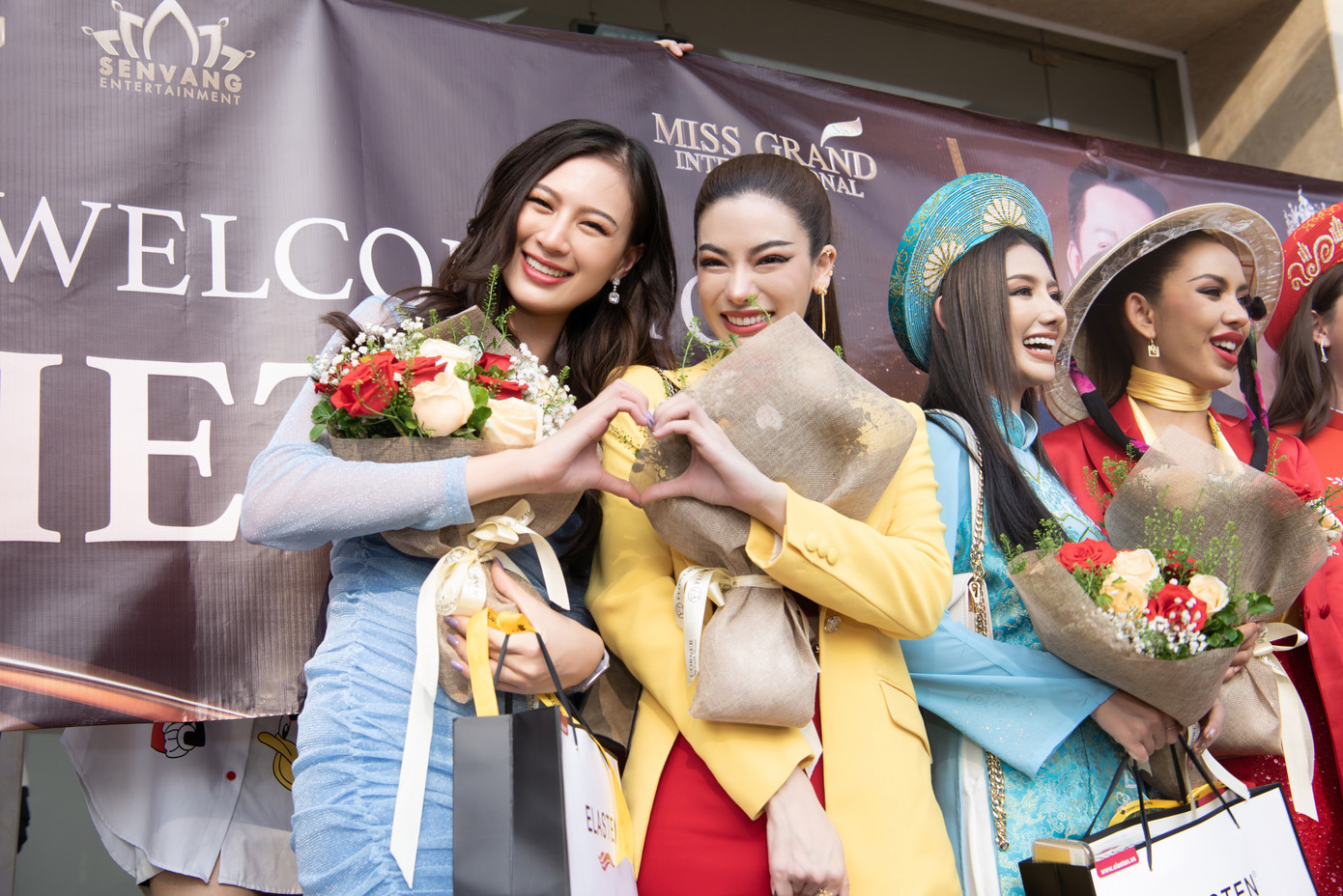 Ông Nawat cũng bày tỏ sự tiếc nuối khi không thể gặp mặt Thùy Tiên - Miss Grand International 2021 do cô bận lịch trình riêng. Tuy nhiên, ngài chủ tịch Miss Grand International bày tỏ sự vui mừng khi Thùy Tiên thành công.