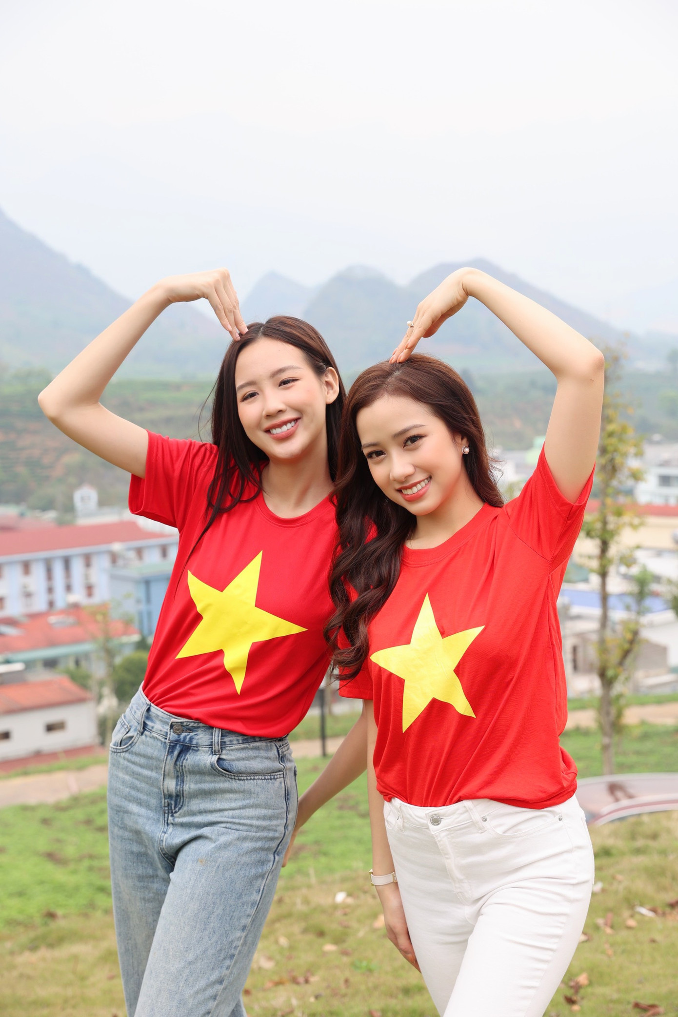 Tham gia đồng hành cùng giải chạy Tiền Phong Marathon 2023, các người đẹp có cơ hội dự nhiều hoạt động xã hội thú vị, ý nghĩa.