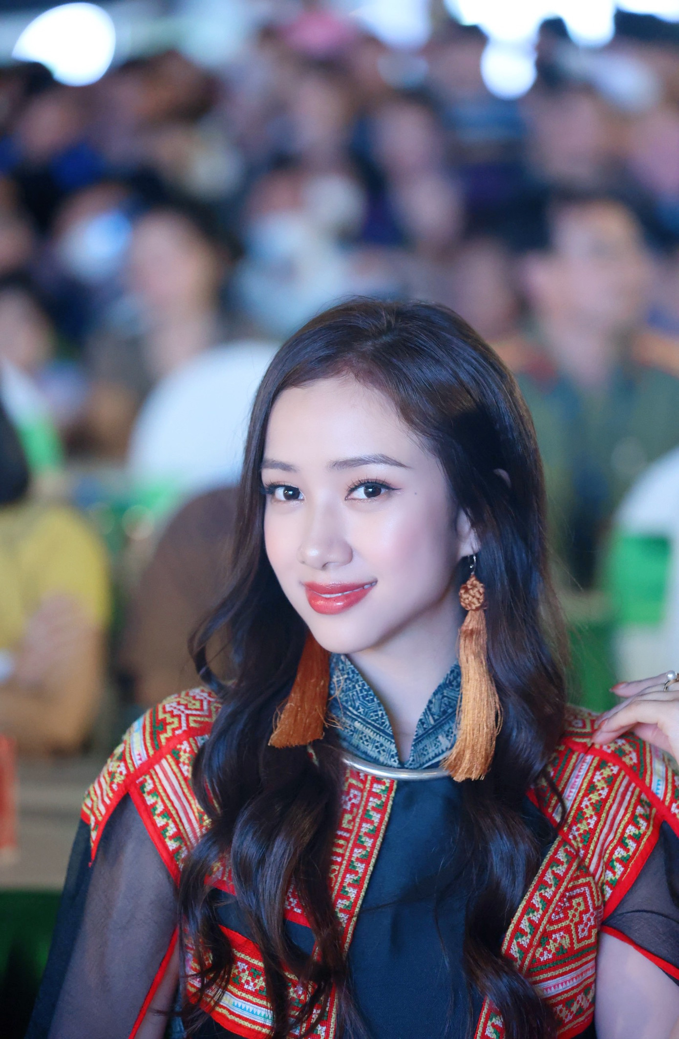 Người đẹp Nhân ái Hoa hậu Việt Nam 2022 khoe nhan sắc dịu dàng, xinh đẹp ở sự kiện.