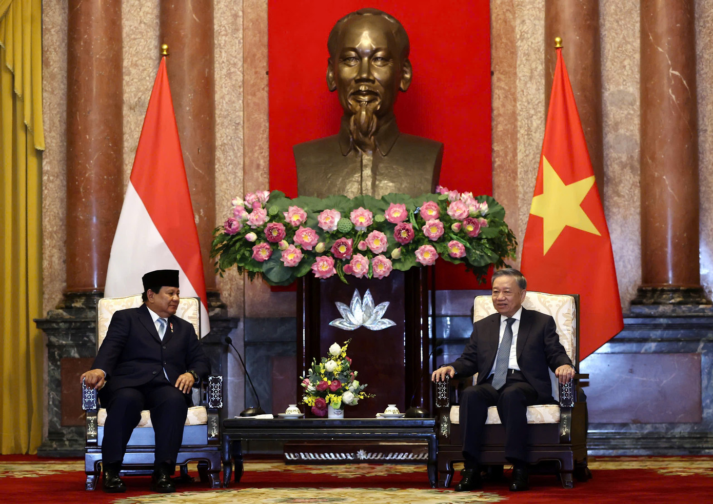 Tổng Bí thư, Chủ tịch nước Tô Lâm tiếp Tổng thống đắc cử Indonesia Prabowo Subianto. (Ảnh: Nhật Minh) Tổng Bí thư, Chủ tịch nước Tô Lâm tiếp Tổng thống đắc cử Indonesia Prabowo Subianto. (Ảnh: Nhật Minh)