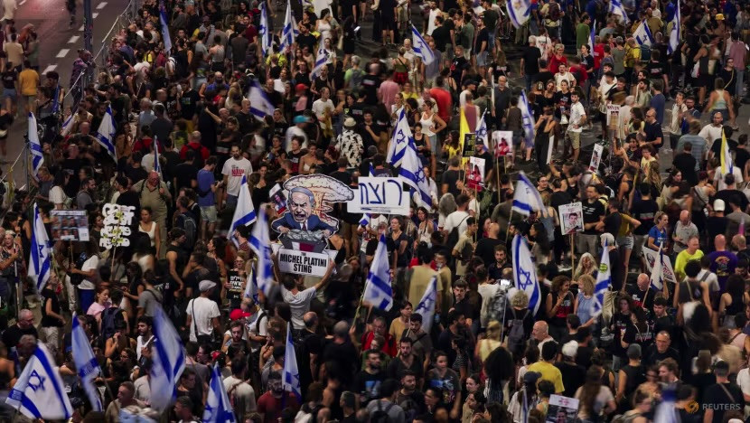 Biểu tình ở Tel Aviv ngày 1/9. (Ảnh: Reuters) Biểu tình ở Tel Aviv ngày 1/9. (Ảnh: Reuters)