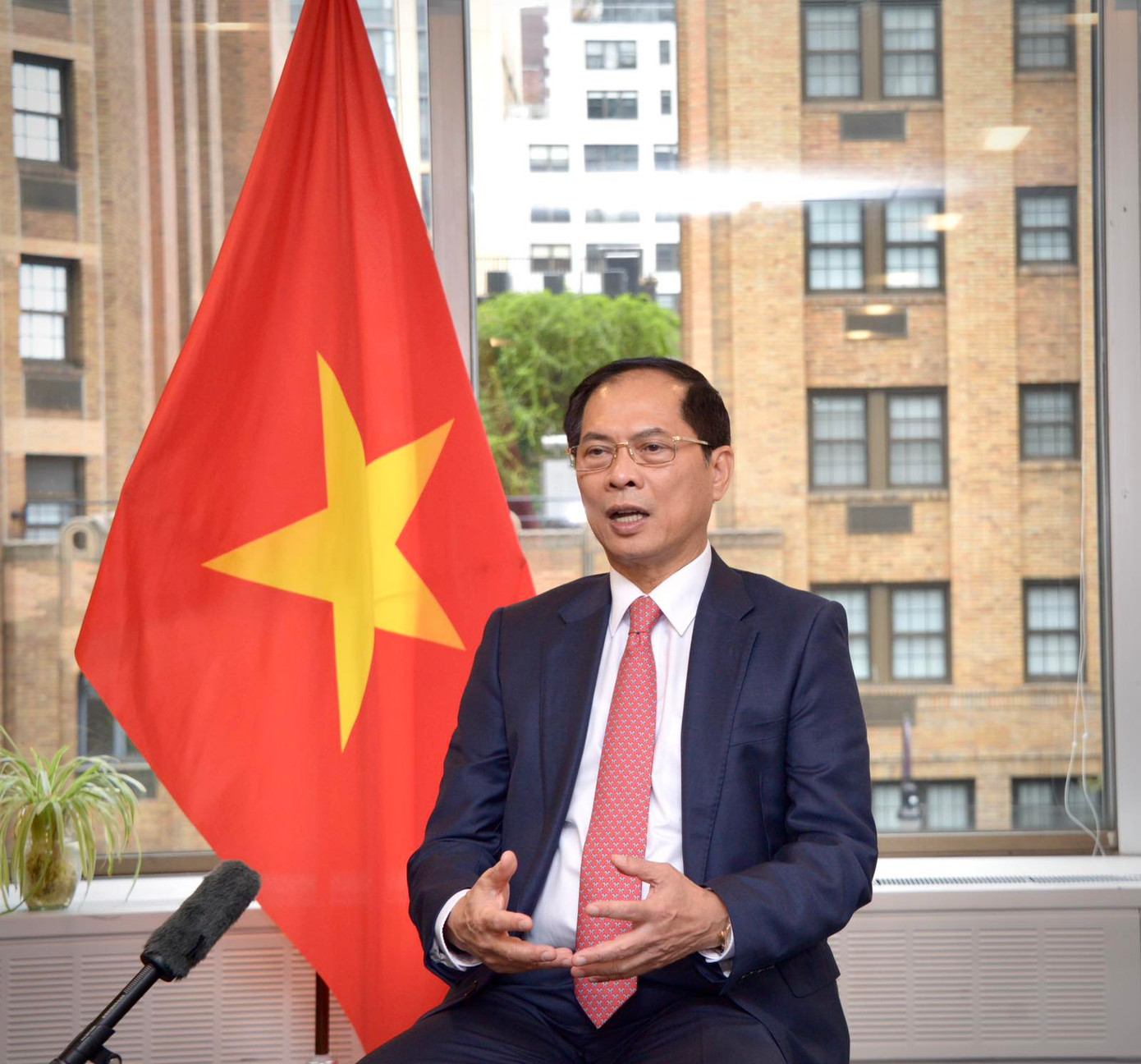 Phó Thủ tướng, Bộ trưởng Ngoại giao Bùi Thanh Sơn. (Ảnh: Mofa) Phó Thủ tướng, Bộ trưởng Ngoại giao Bùi Thanh Sơn. (Ảnh: Mofa)