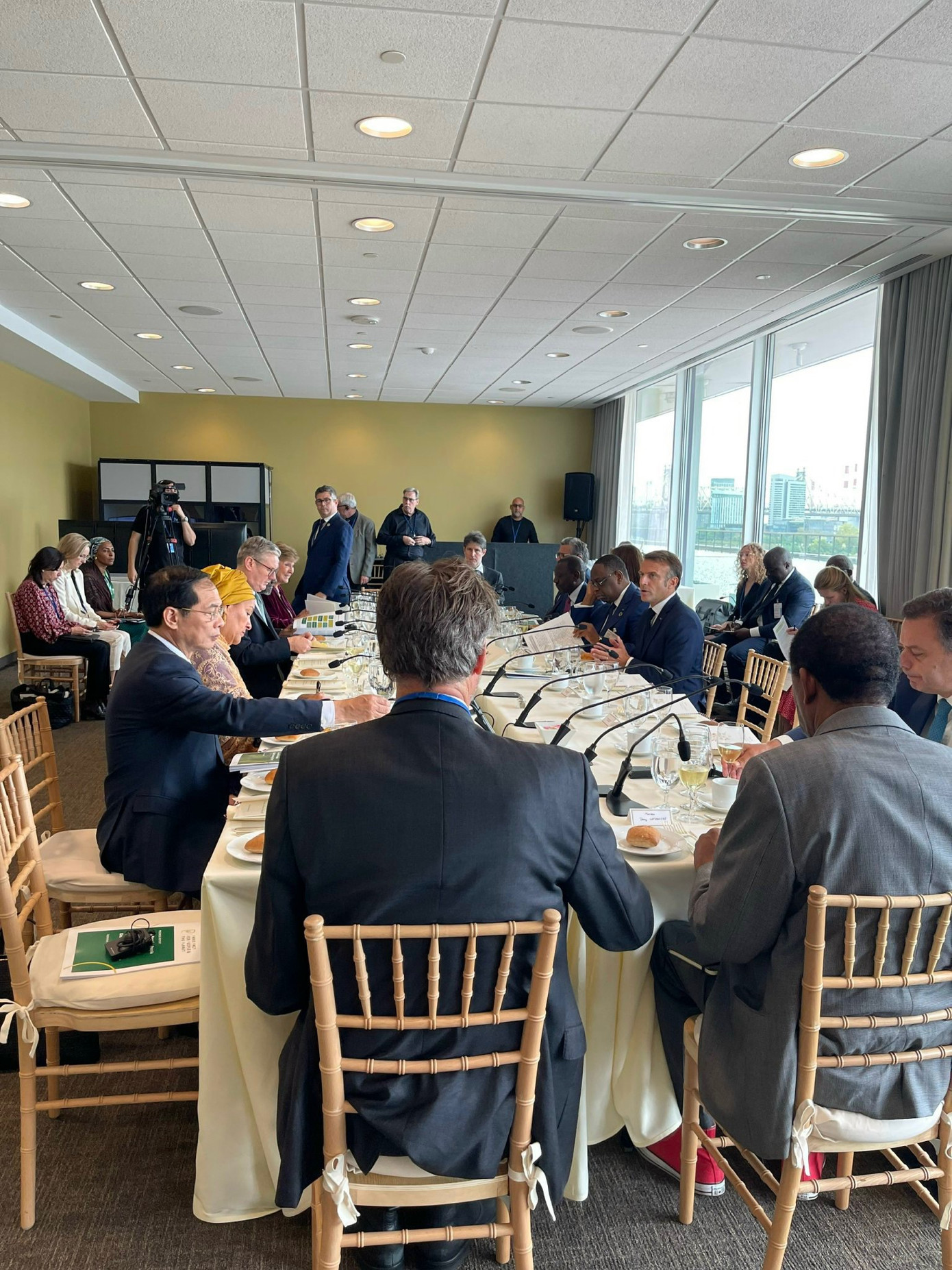 Buổi làm việc giữa các nhà lãnh đạo về Đồng thuận 4P. (Ảnh: Mofa) Buổi làm việc giữa các nhà lãnh đạo về Đồng thuận 4P. (Ảnh: Mofa)