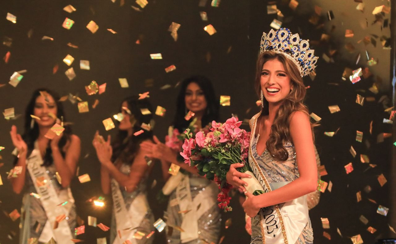 Người đẹp Isabella Garcia-Manzo đăng quang Hoa hậu Hoàn vũ El Salvador 2023 nhưng không nhận được sự ủng hộ của fan. Người đẹp Isabella Garcia-Manzo đăng quang Hoa hậu Hoàn vũ El Salvador 2023 nhưng không nhận được sự ủng hộ của fan.