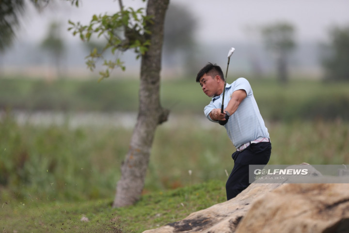 Nguyễn Hữu Quyết về hạng 3 tại Giải Vô địch Golf Quốc gia năm 2022. Nguyễn Hữu Quyết về hạng 3 tại Giải Vô địch Golf Quốc gia năm 2022.