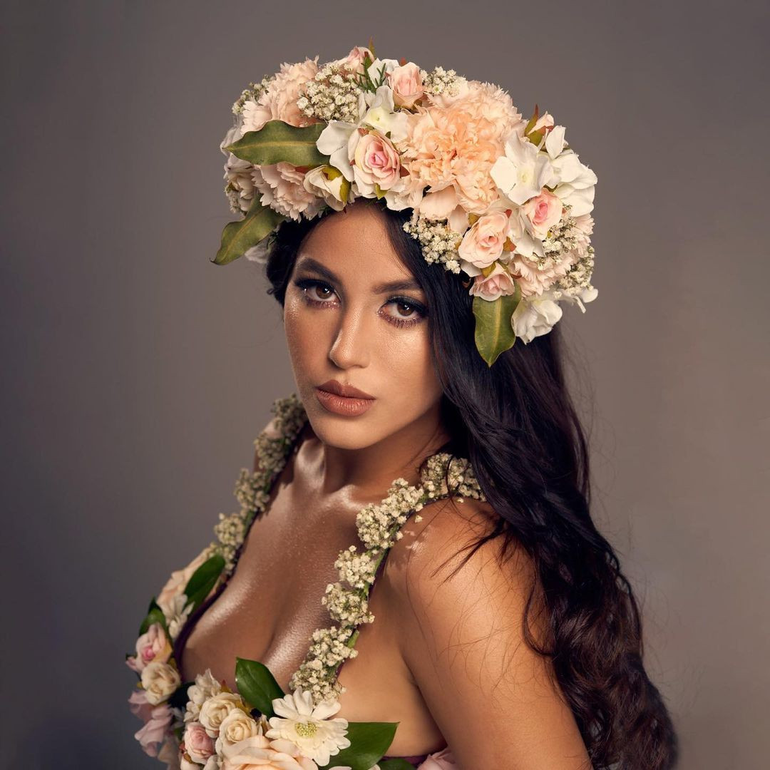 Nicole Castillero năm nay 23 tuổi, là người mẫu, đồng thời là sinh viên chuyên ngành Marketing và Quốc tế học.