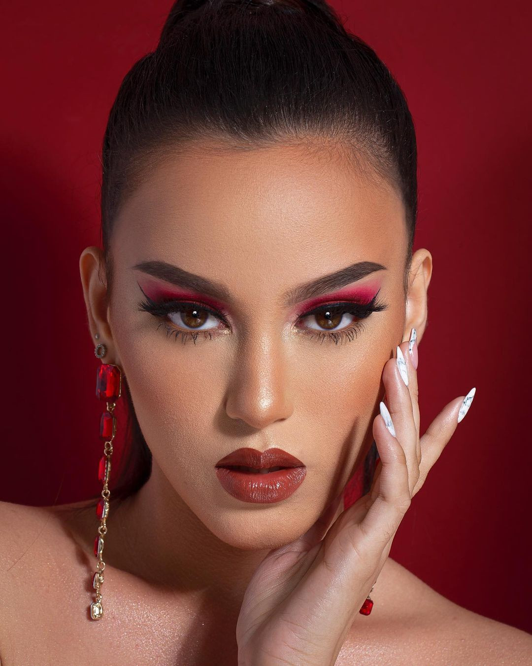 Ngày 28/6, Miss Earth Fanpage đăng tải thông tin chung kết cuộc thi Hoa hậu Trái Đất 2023 sẽ diễn ra ở Việt Nam vào ngày 16/12, thu hút sự chú ý của các fan sắc đẹp. Mới đây, diễn viên Trương Ngọc Ánh cho biết đã mua lại bản quyền, trở thành Giám đốc quốc gia và lần đầu tổ chức cuộc thi mang tên Miss Earth Vietnam - Hoa hậu Trái Đất Việt Nam.