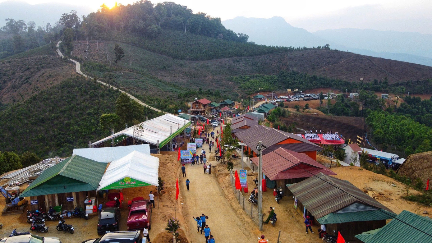 Sau nhiều năm đầu tư và xây dựng, thôn Tu Thó đã thay đổi hoàn toàn diện mạo, từng bước trở thành một điểm thu hút các du khách.