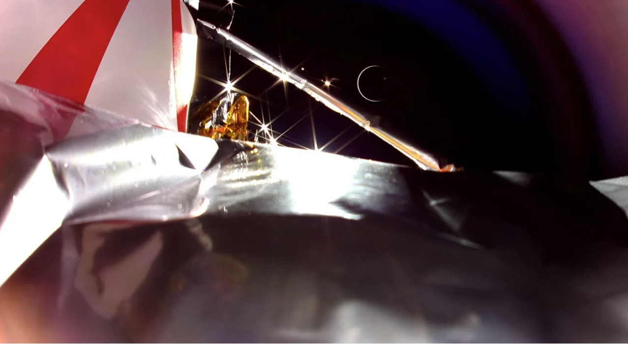 Hình ảnh tàu đổ bộ Mặt trăng Peregrine trên không trung ngày 18/1. (Ảnh: Astrobotic) Hình ảnh tàu đổ bộ Mặt trăng Peregrine trên không trung ngày 18/1. (Ảnh: Astrobotic)