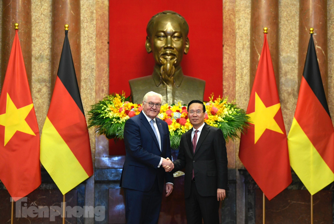 Tổng thống Đức Frank-Walter Steinmeier từng thăm Việt Nam 2 lần trên các cương vị Bộ trưởng Ngoại giao và Phó Thủ tướng kiêm Bộ trưởng Ngoại giao. (Ảnh: Như Ý) Tổng thống Đức Frank-Walter Steinmeier từng thăm Việt Nam 2 lần trên các cương vị Bộ trưởng Ngoại giao và Phó Thủ tướng kiêm Bộ trưởng Ngoại giao. (Ảnh: Như Ý)