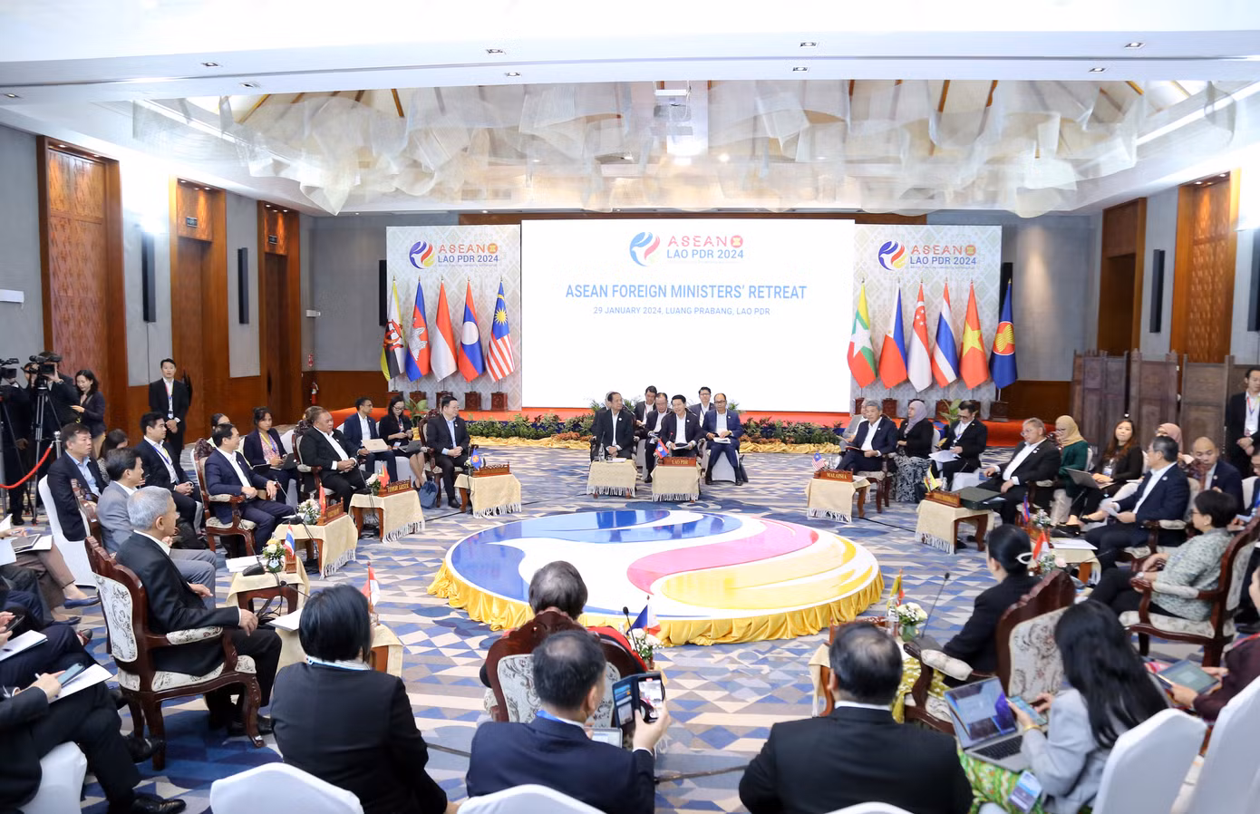 Hội nghị hẹp Bộ trưởng Ngoại giao ASEAN ngày 29/1. (Ảnh: Mofa)