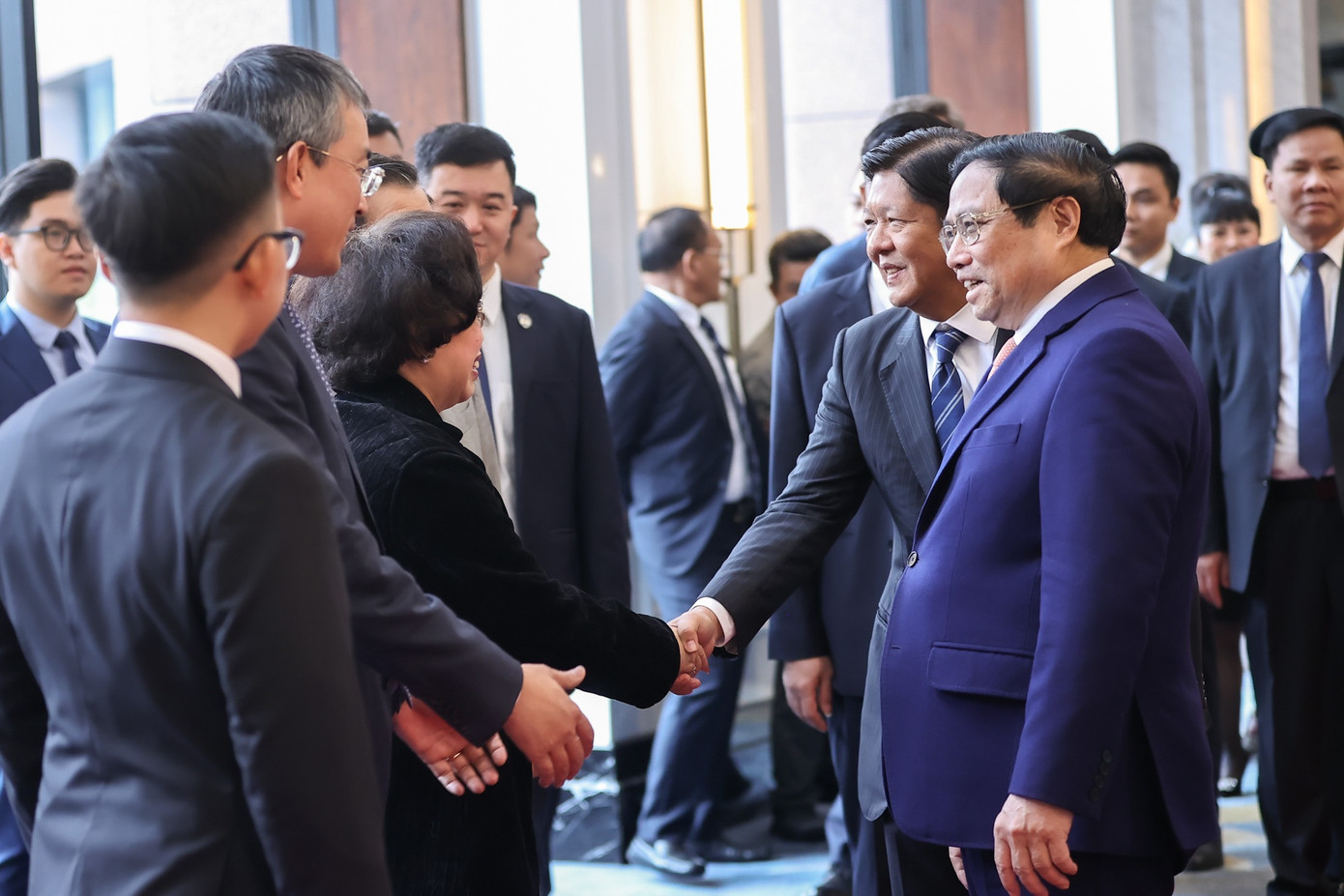 Tổng thống Philippines Ferdinand Marco Jr gặp gỡ các lãnh đạo doanh nghiệp Việt Nam. (Ảnh: Nhật Minh)