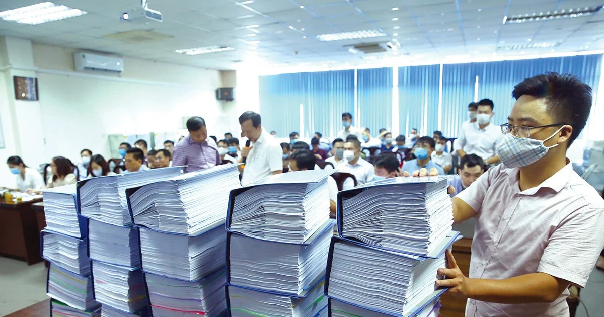 Bộ Nội vụ đề xuất mức lương theo tháng áp dụng đối với chuyên gia tư vấn trong nước tăng lên 80 triệu đồng/tháng. Ảnh minh họa.