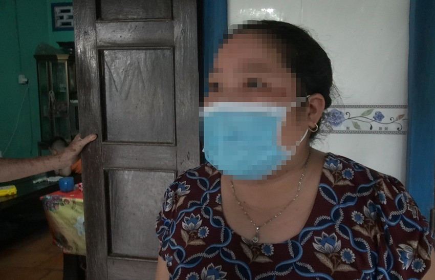 Chị L cho biết thông tin trên mạng đăng tải về việc chủ trâu đòi bồi thường trâu bị tông chết là không chính xác. Ảnh: NT Chị L cho biết thông tin trên mạng đăng tải về việc chủ trâu đòi bồi thường trâu bị tông chết là không chính xác. Ảnh: NT