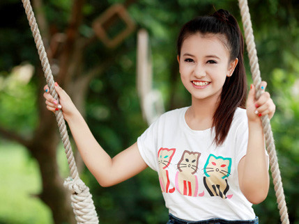 Cô gái tuổi 16 luôn lấy hình ảnh "Chị Ong vàng" để trau dồi kiến thức, kinh nghiệm bản thân.. Cô gái tuổi 16 luôn lấy hình ảnh