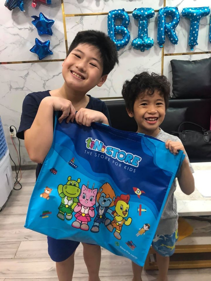 Nét cười duyên dáng đã thành thương hiệu của Bánh Mì ngay từ khi còn bé.