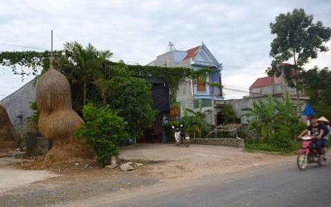 Ngôi nhà của mẹ Huyền Anh ở Mỹ Thành. Ngôi nhà của mẹ Huyền Anh ở Mỹ Thành