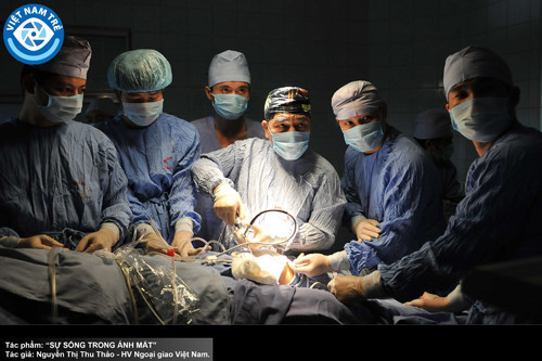 "Sự sống trong ánh mắt".