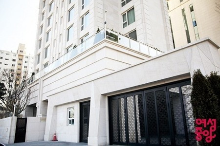 Căn hộ cao cấp của vợ chồng Jun Ji Hyun