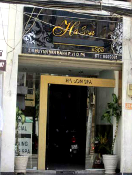 Spa nơi có nhiều nam nhân viên “chiều” khách đồng tính