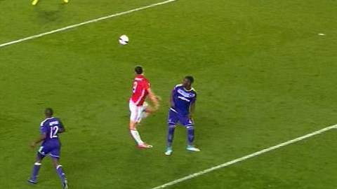 M.U nhận hung tin sau trận thắng Anderlecht ảnh 2