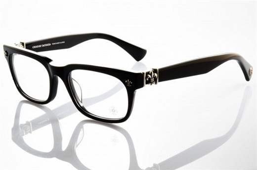 Bà mẹ ở quê 'Sống chung với mẹ chồng' đeo kính hàng hiệu 700 USD? ảnh 3