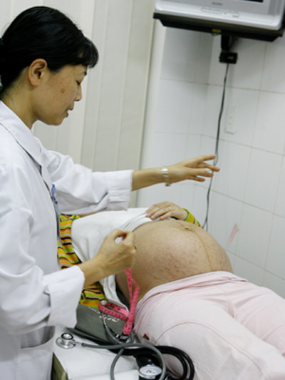 Cho phép mang thai hộ sẽ đem lại niềm hy vọng cho nhiều gia đình hiếm muộn. (ảnh minh họa) Ảnh: Hồng Vĩnh. Cho phép mang thai hộ sẽ đem lại niềm hy vọng cho nhiều gia đình hiếm muộn. (ảnh minh họa) Ảnh: Hồng Vĩnh