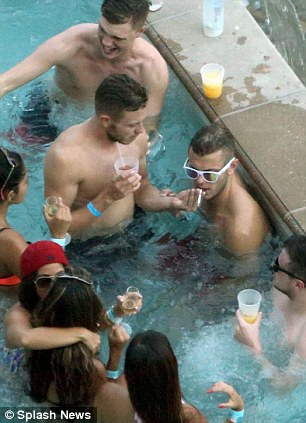 Ngôi sao tuyển Anh thác loạn ở Las Vegas ảnh 4