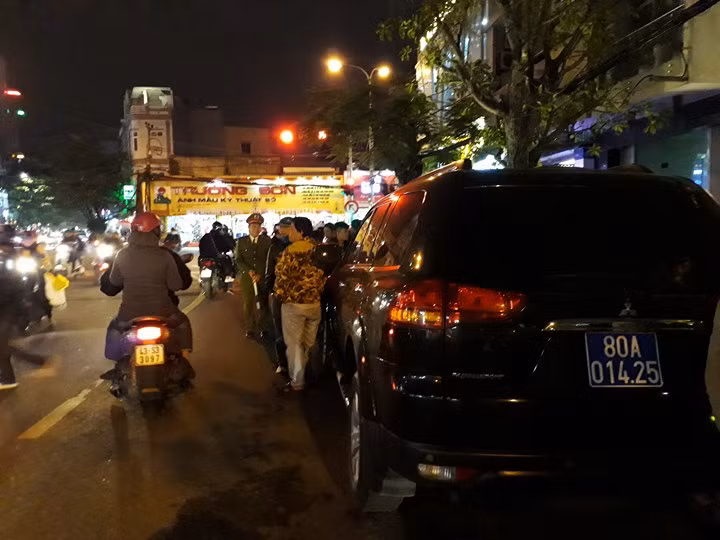 Bộ Công an khám xét nhà ông Vũ “nhôm” ở Đà Nẵng ảnh 6