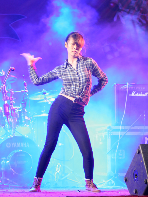 Tiết mục nhảy hiện đại của Đoàn Nghệ thuật hướng nghiệp từ thiện UIA