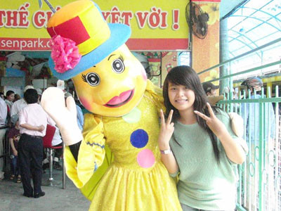 Ước mơ của Trân là làm tiếp viên hàng không, kiếm tiền nuôi mẹ 