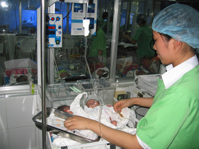 Chăm sóc trẻ sơ sinh ở BV Phụ sản T.Ư