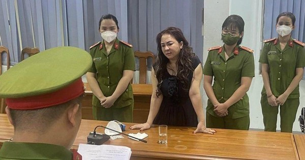 Công an TPHCM tiếp tục đề nghị truy tố bà Nguyễn Phương Hằng. Công an TPHCM tiếp tục đề nghị truy tố bà Nguyễn Phương Hằng.