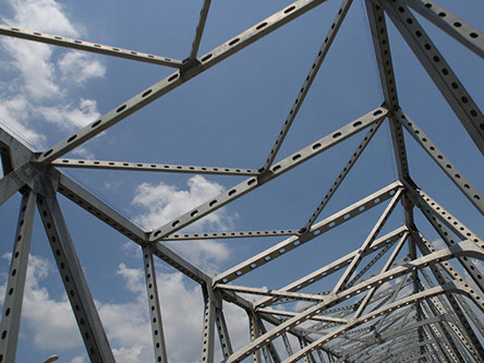 Cấu trúc của một chiếc cầu sắt. Ảnh: Yahoo News. Cấu trúc của một chiếc cầu sắt. Ảnh: Yahoo News