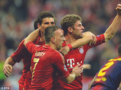 Các cầu thủ Bayern Munich hủy diệt Barca bằng sức mạnh vượt trội. ảnh: EPA. Các cầu thủ Bayern Munich hủy diệt Barca bằng sức mạnh vượt trội. ảnh: EPA
