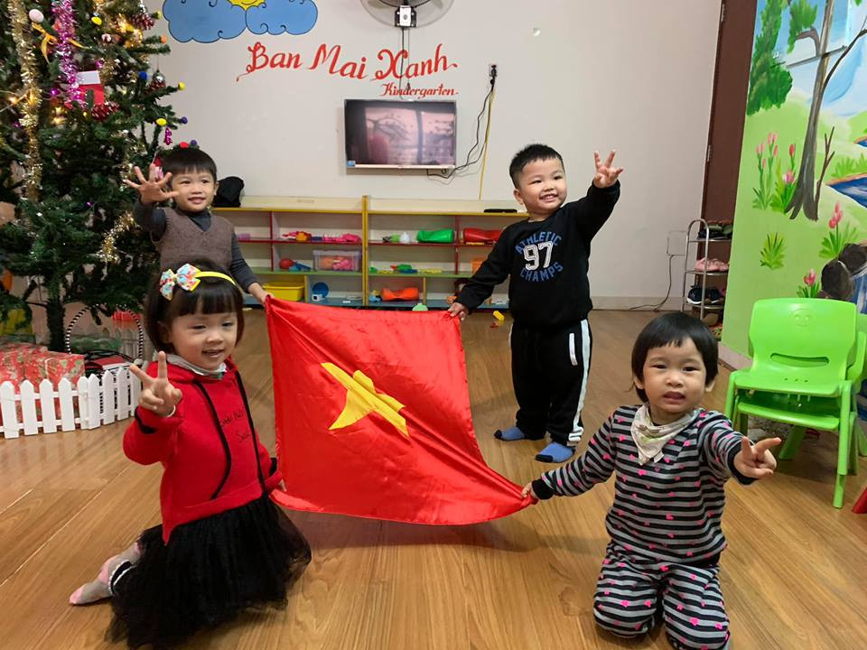 Những cung bậc cảm xúc của CĐV ở chung kết lượt đi AFF Cup ảnh 30