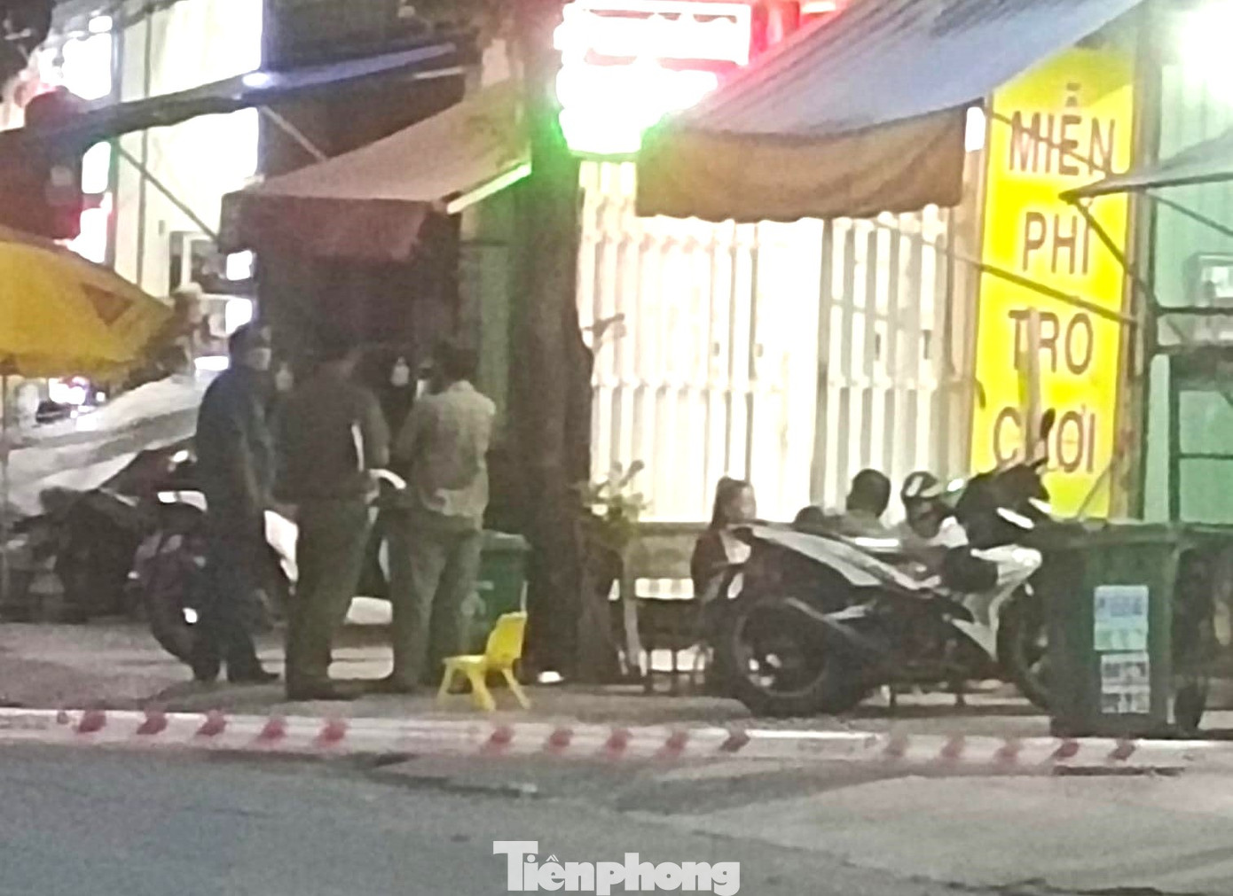 Hiện trường nơi xảy ra vụ án mạng Hiện trường nơi xảy ra vụ án mạng