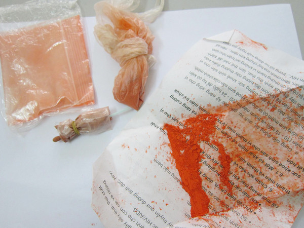 Số lượng các mẫu thuốc cam gửi đến Viện Hóa học tiếp tục tăng mạnh Ảnh: Nguyễn Hoài