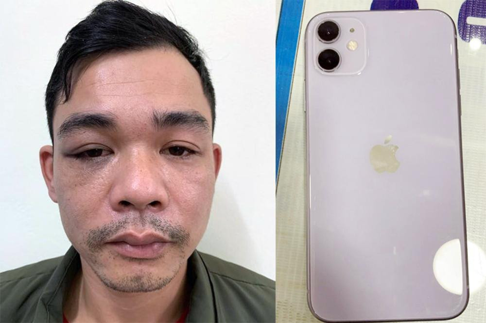 Đối tượng Chức cùng chiếc điện thoại.