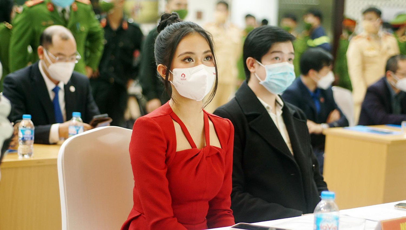 Người đẹp thể thao Phù Bảo Nghi.