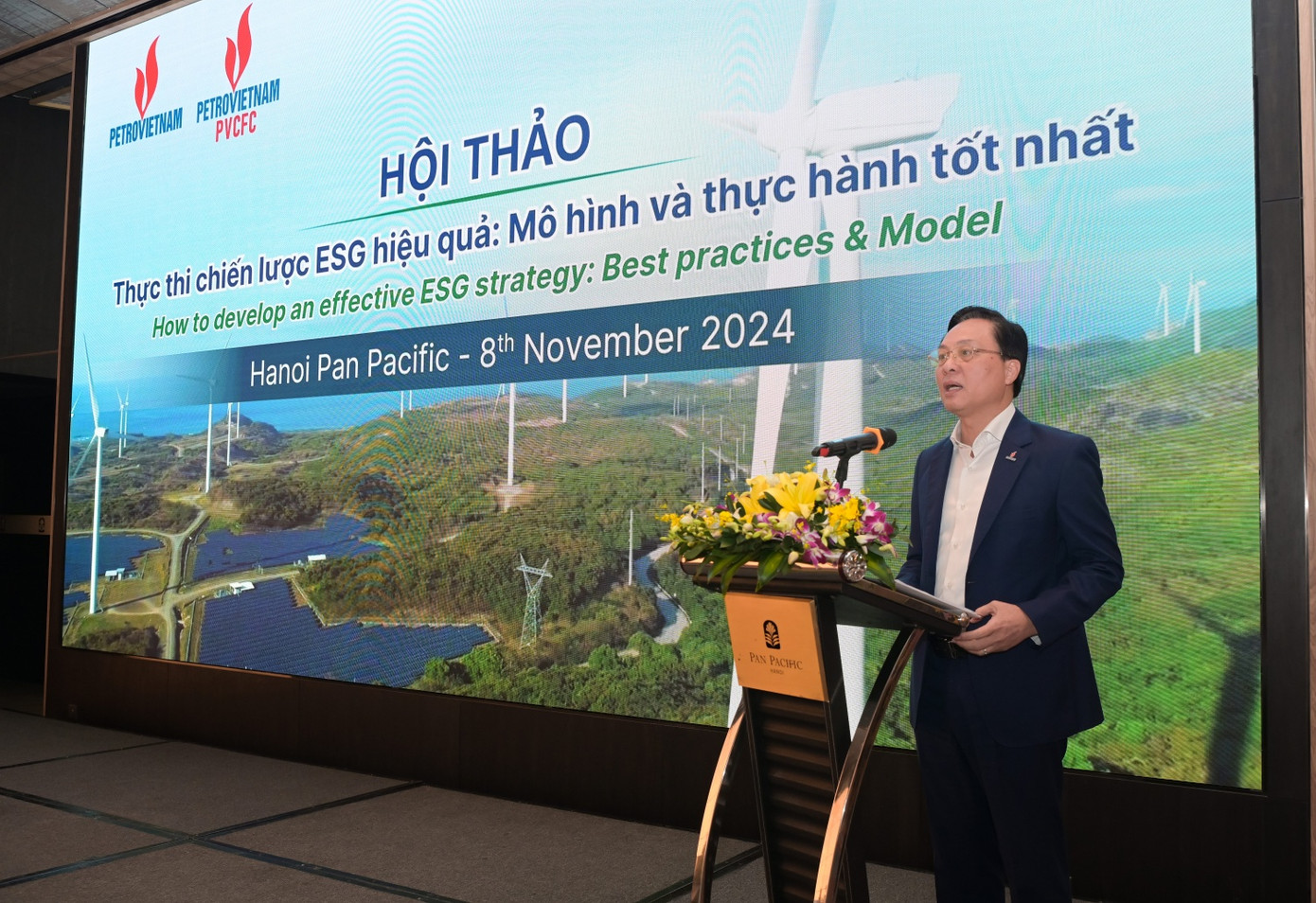 Ông Bùi Minh Tiến - Thành viên HĐTV Petrovietnam phát biểu khai mạc Hội thảo Ông Bùi Minh Tiến - Thành viên HĐTV Petrovietnam phát biểu khai mạc Hội thảo