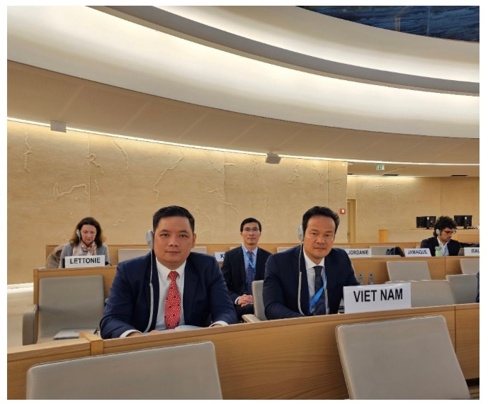 Đại sứ Mai Phan Dũng tại kỳ họp của Liên Hợp Quốc ở Geneva, Thụy Sỹ.