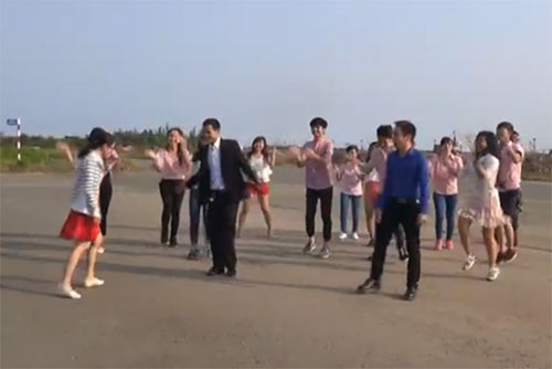 Màn cầu hôn kịch tính như phim hình sự ở Sài Gòn ảnh 4