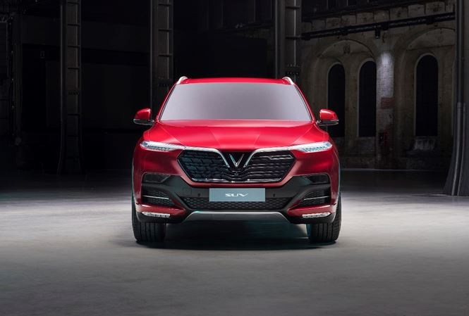 Hoa hậu Tiểu Vy và David Beckham xuất hiện bên xe Vinfast ảnh 28