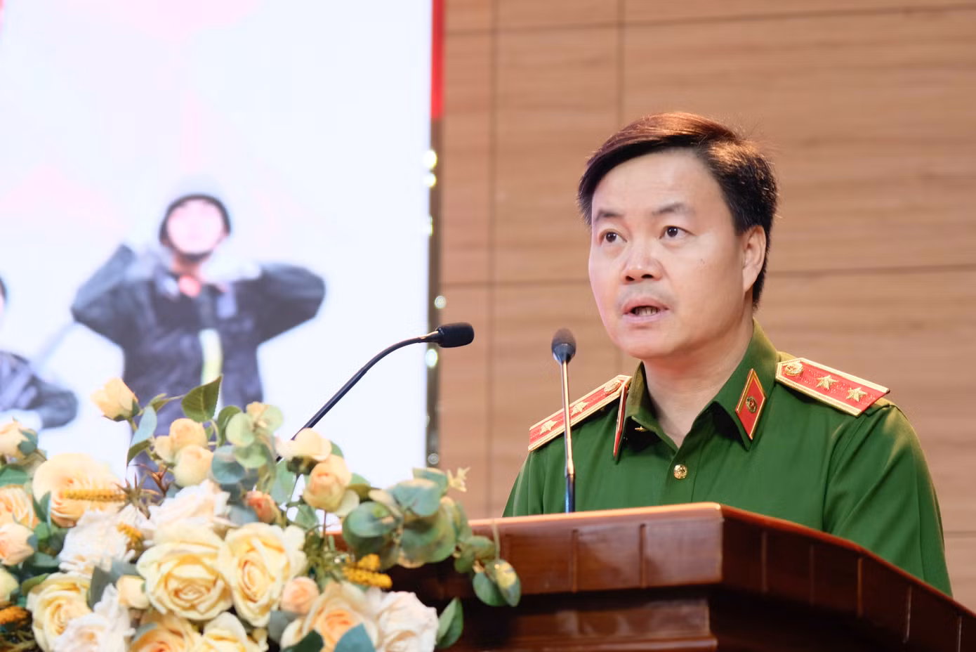 Trung tướng Nguyễn Ngọc Vân phát biểu chỉ đạo tại Lễ ra quân. Ảnh: Châu Linh