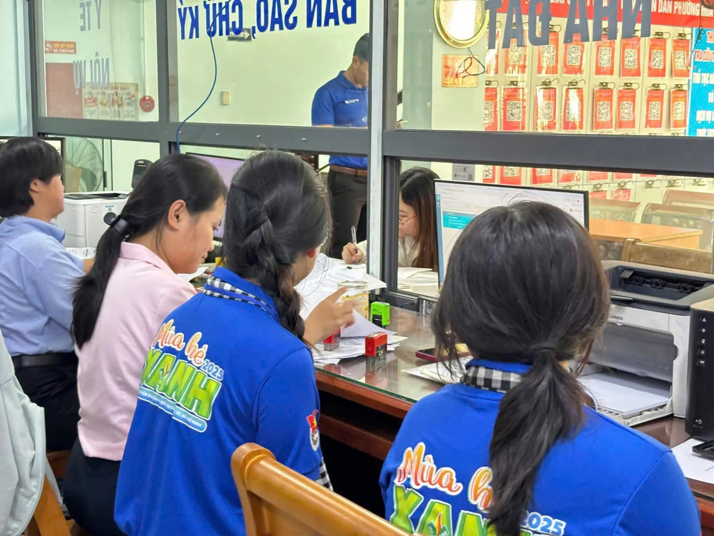 Mùa hè xanh năm nay sinh viên các trường Đại học sẽ thực hiện phần việc trọng tâm đó là hỗ trợ vận hành mô hình chính quyền hai cấp ở các địa phương đặc thù. Ảnh: Hội SVVN